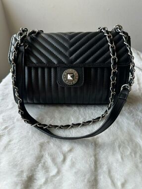 BCBGENERATIONAL Black Crossbody Bag Silver-tone Chain Strap and a Logo Clasp